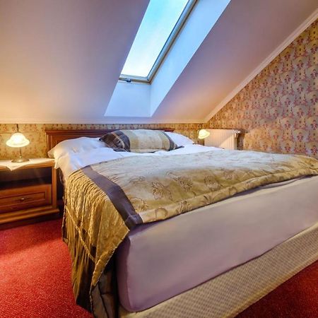 Hotel Tevel Sladkovicovo Eksteriør bilde